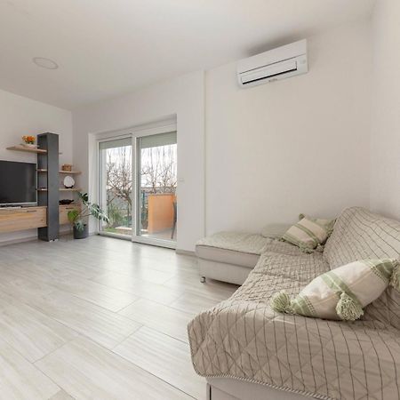 شقة Apartma Zan Šmarje المظهر الخارجي الصورة