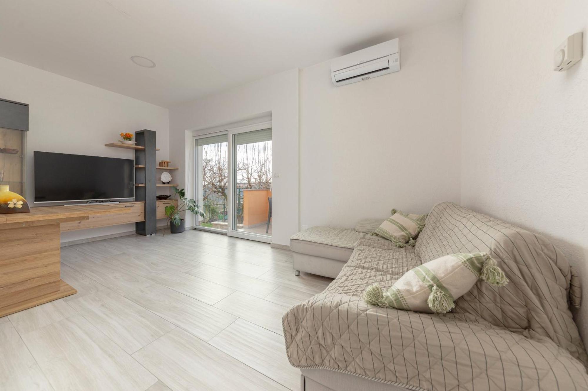 شقة Apartma Zan Šmarje المظهر الخارجي الصورة