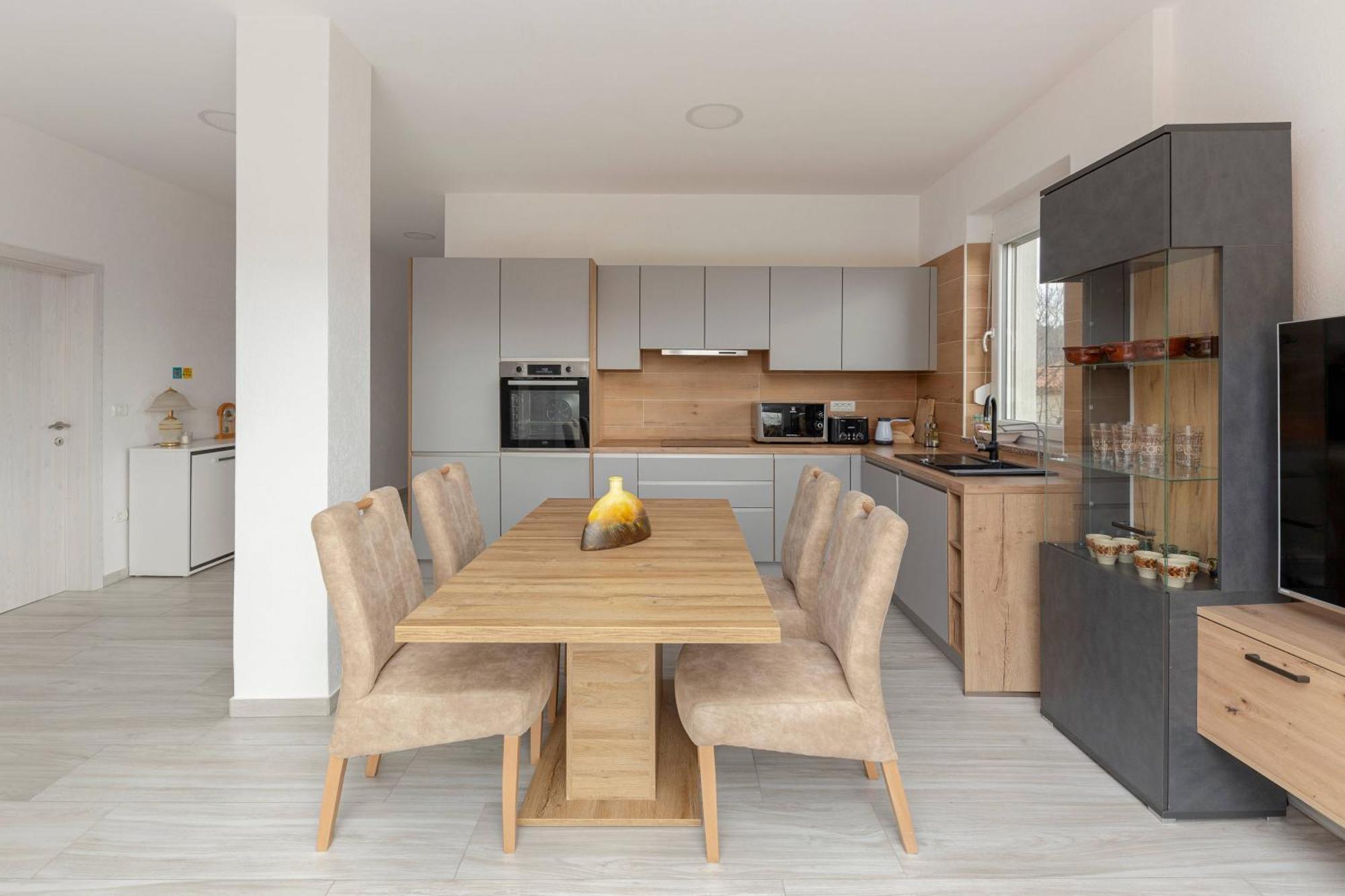 شقة Apartma Zan Šmarje المظهر الخارجي الصورة